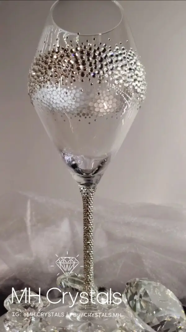 Luxury Rhinestone Glass – 590 ml, Fully Handcrafted