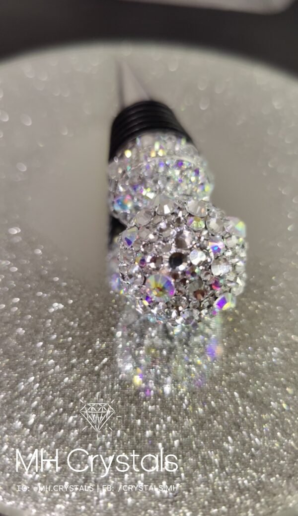 Crystal-Covered Metal Wine Bottle Stopper – Elegant Accessory - Image 4